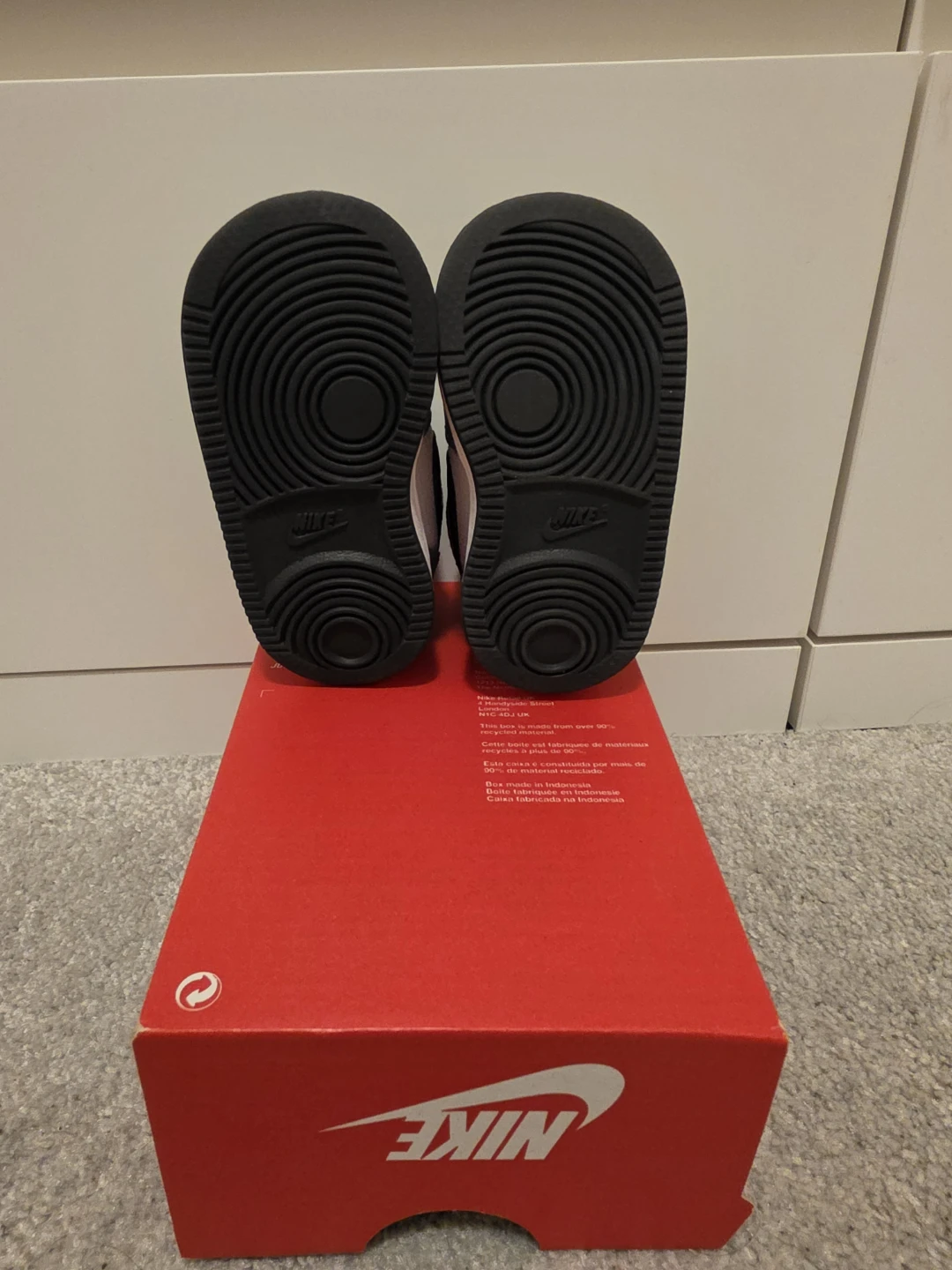 Size 4C Nike Court Borough Mid - photo 3
