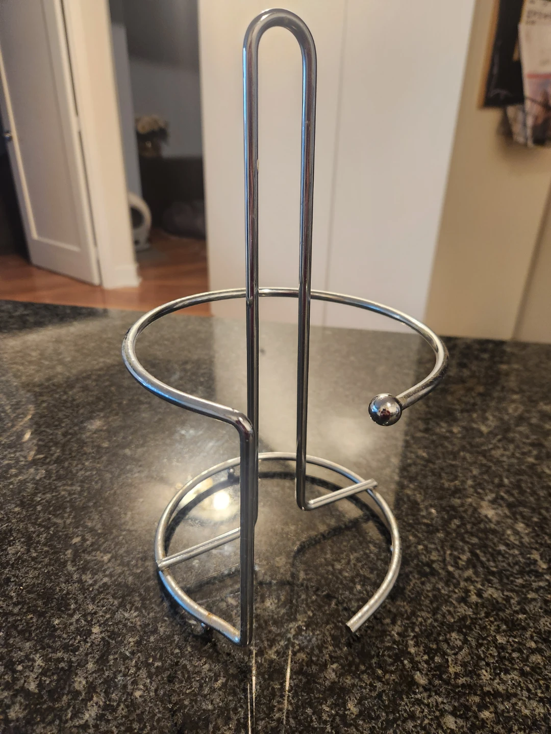 Metal Paper Towel Holder - photo 2