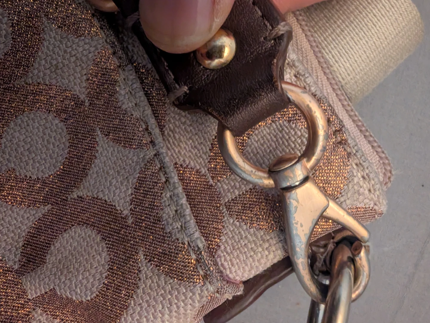 Coach Signature Pattern ⚽ Crossbody Bag - photo 3