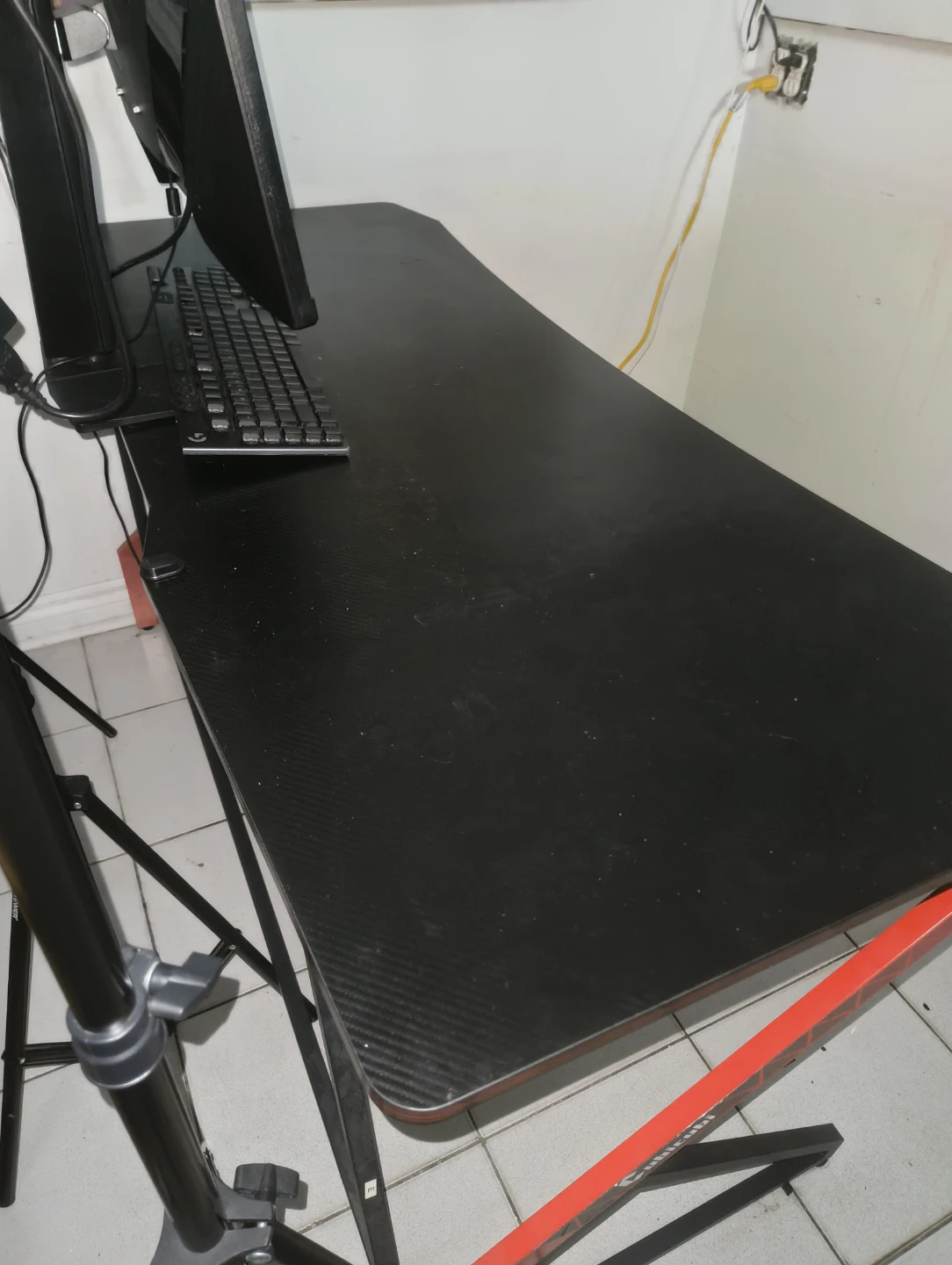 Gaming desk - photo 2