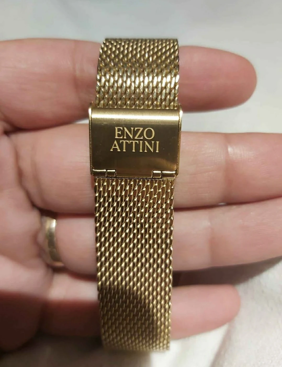 Enzo Attini Gold Tone Mesh Band Watch - photo 4