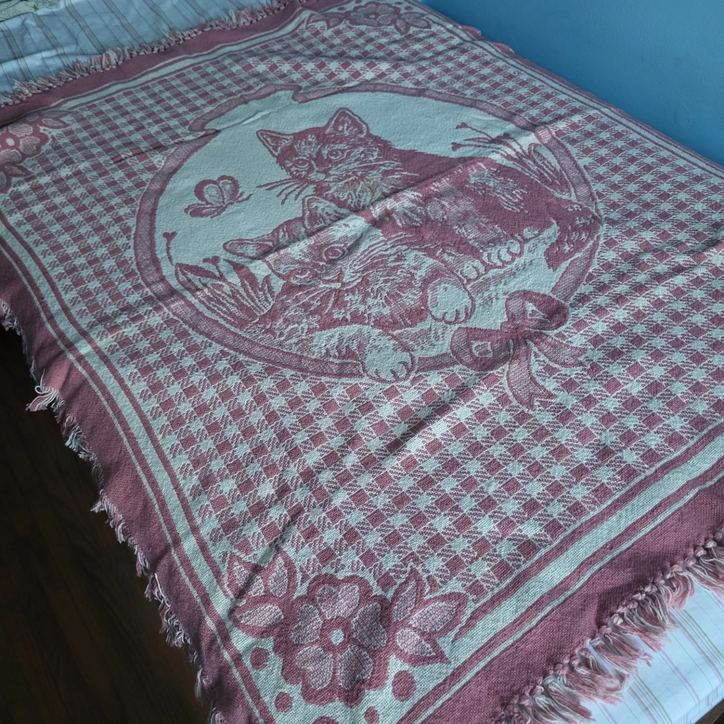 Vintage Cat Print Throw Blanket