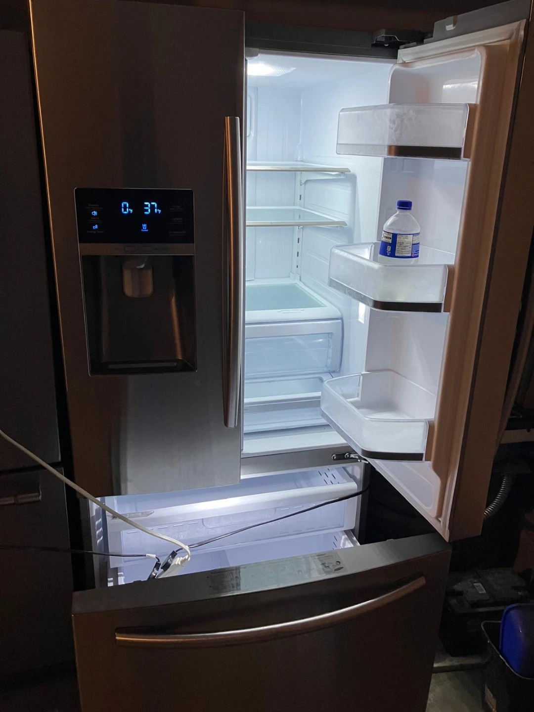 Samsung RF26J7500SR Refrigerator - photo 3