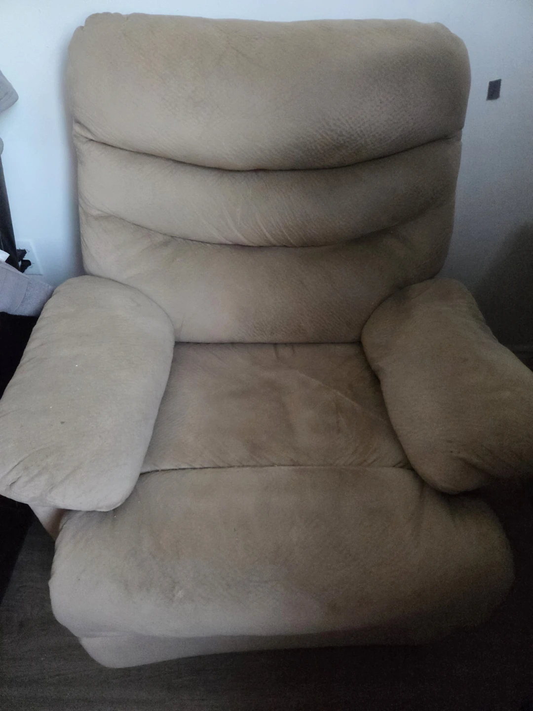 FREE Motorized Nap Cloud – Pure Comfort, No Questions Asked!