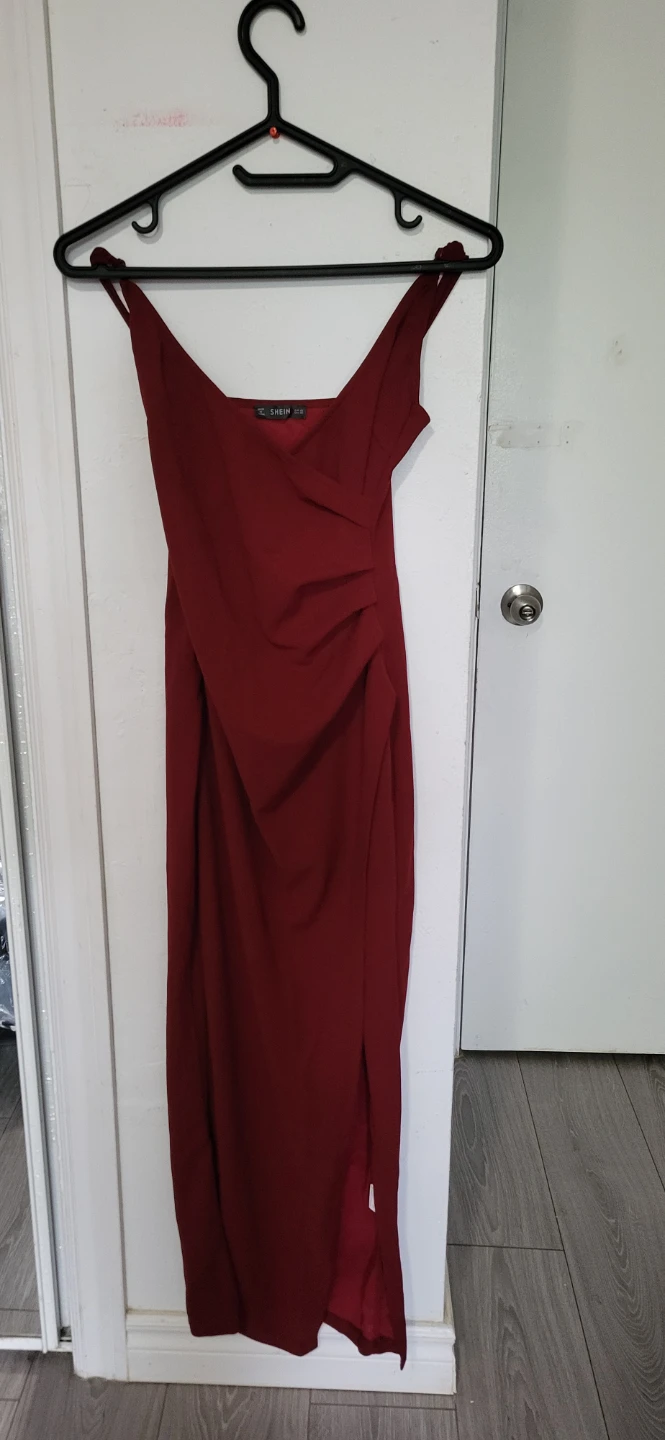 SHEIN Red Bodycon Dress ⚽