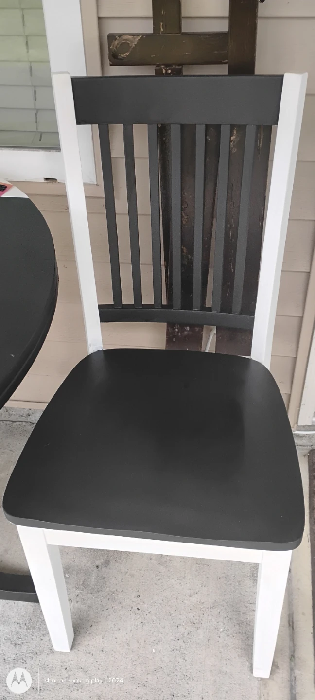 Table and set of two chairs - photo 5