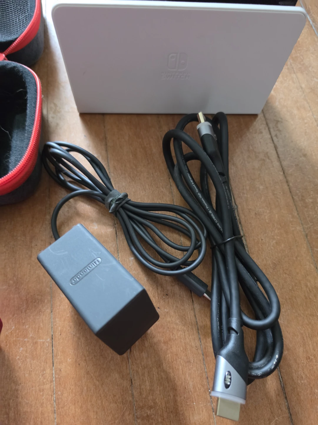 Nintendo Switch OLED Console & Accessories - photo 5
