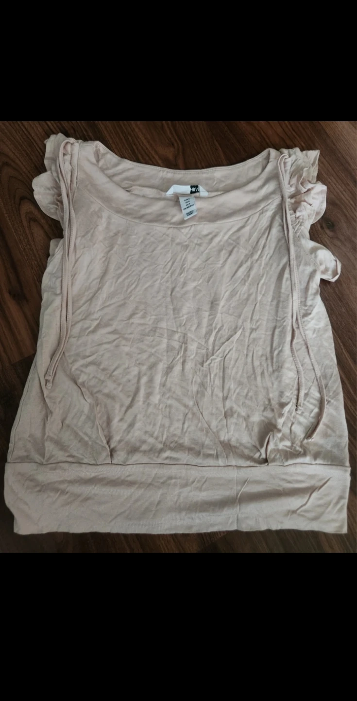 ⚽️ Bundle-Assorted Women's Tops (7) - photo 3