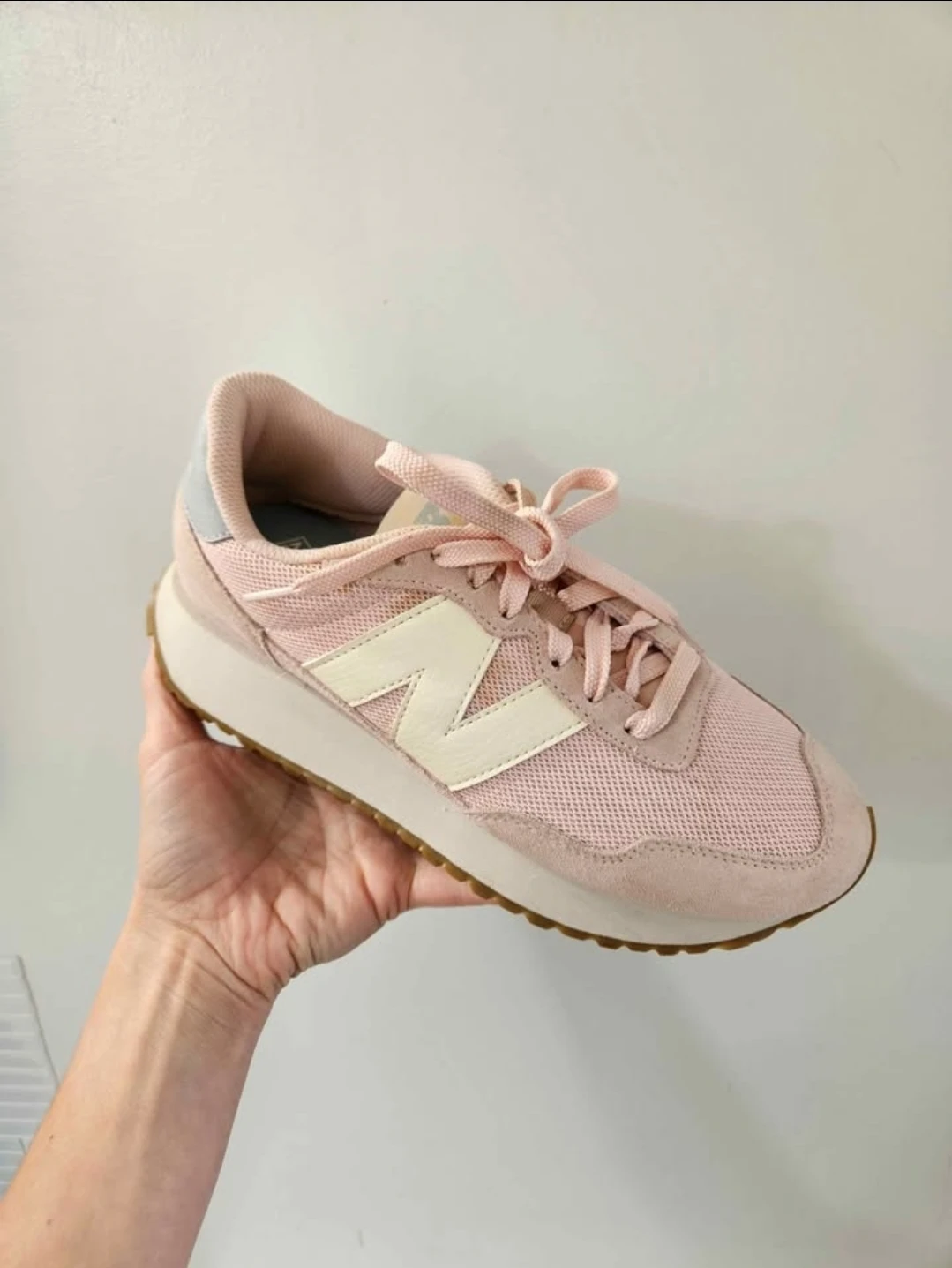 New Balance 237 | size 7.5 womens
