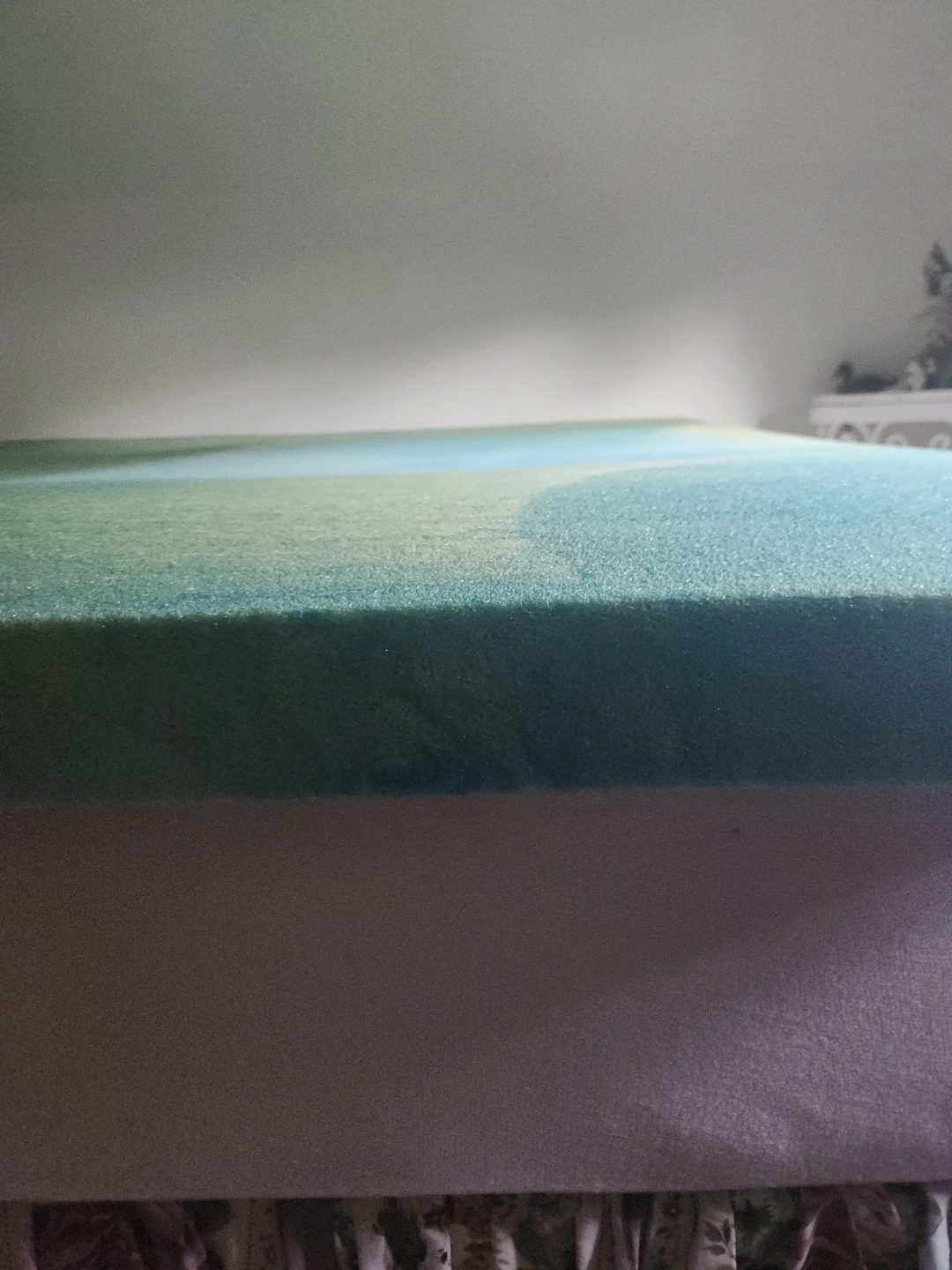 Green and Blue Swirl Foam Mattress Topper - photo 2