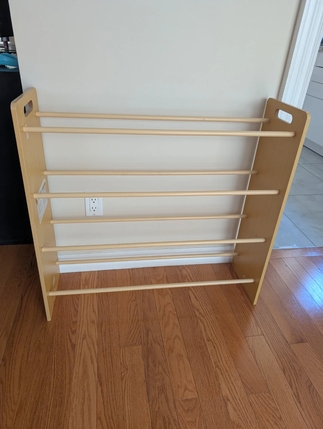 Wooden Shoe Rack - photo 2