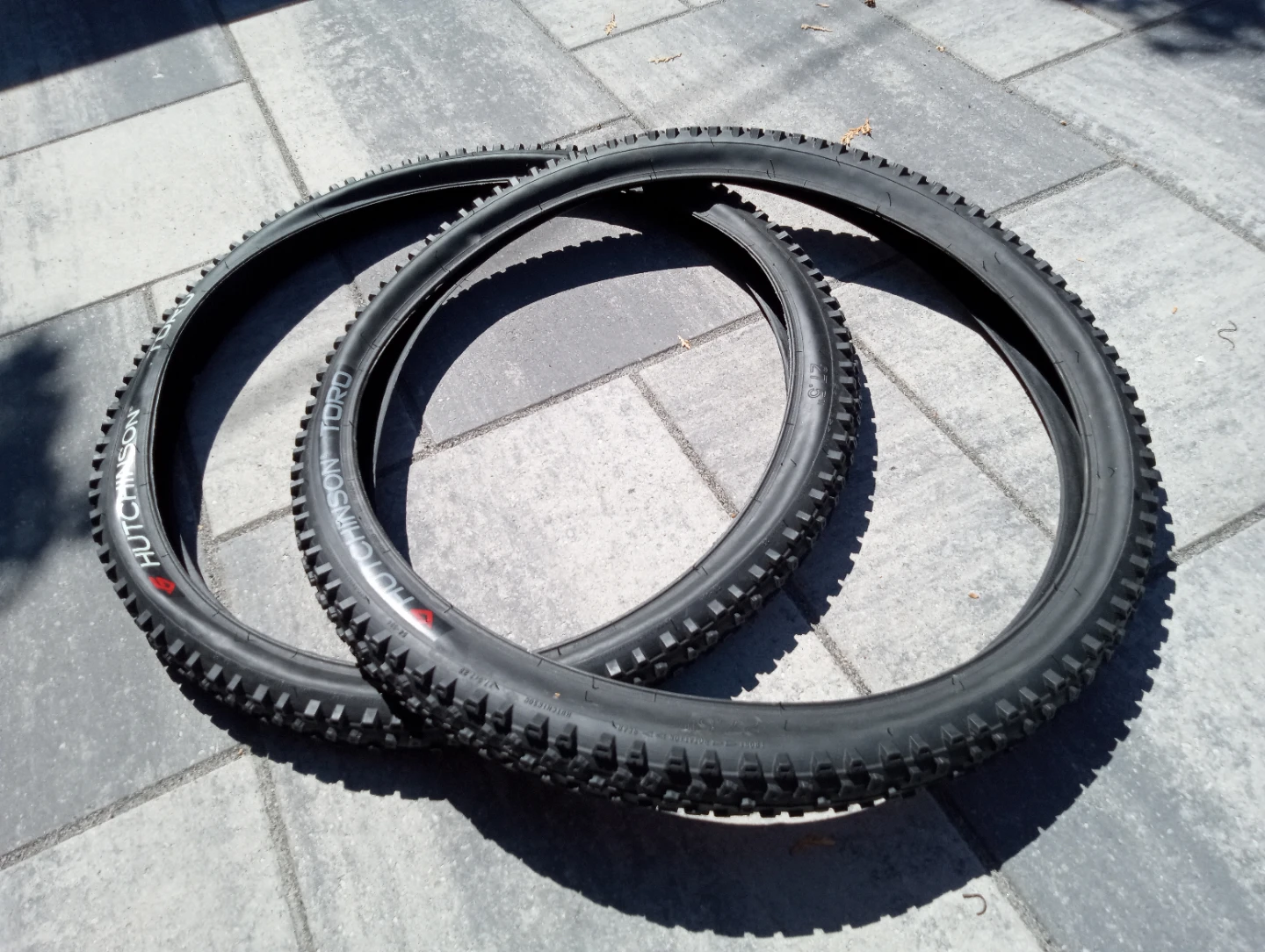 27.5 x 2.25 Hutchinson Toro Mountain Bike 2x Tires