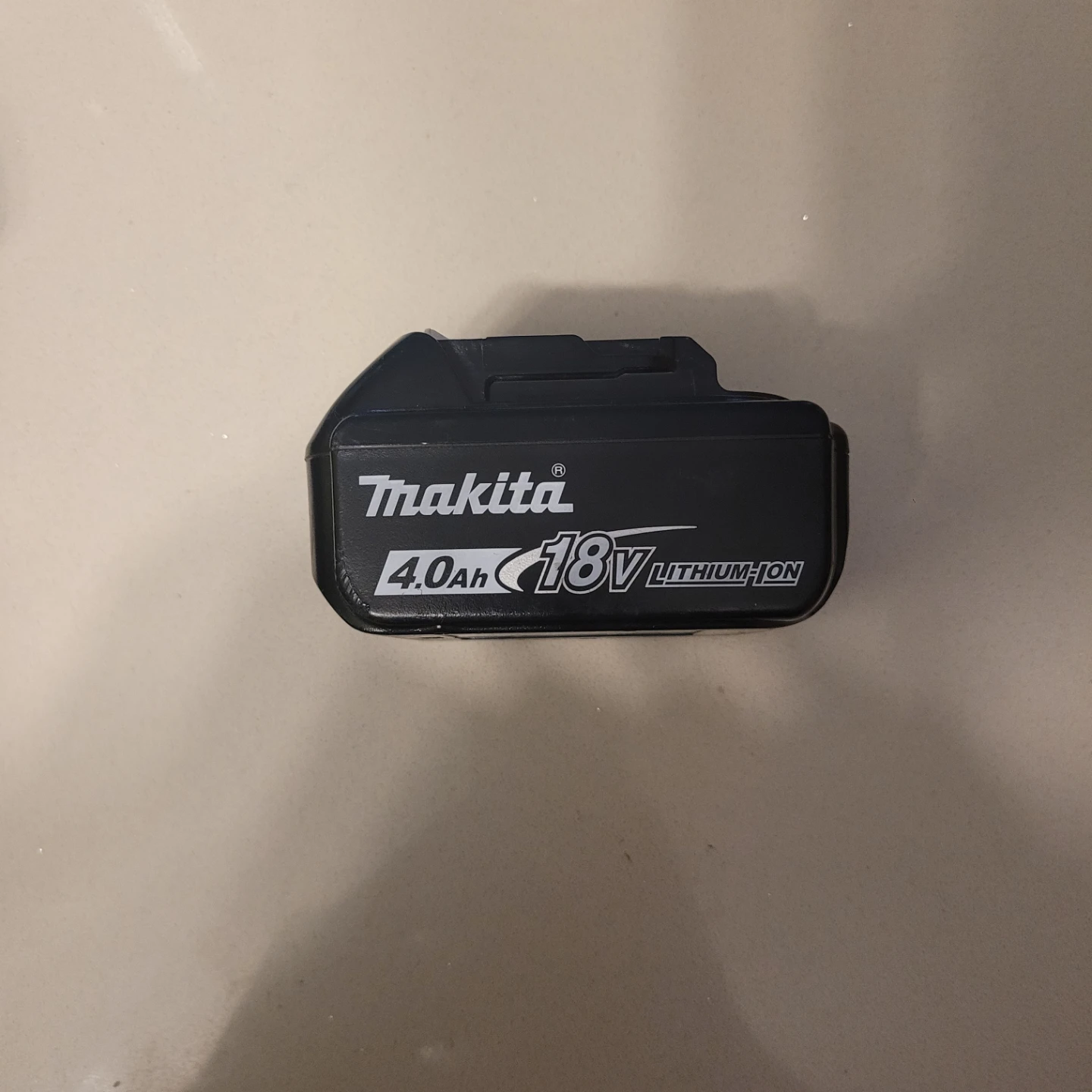 Makita 18V 4.0Ah Lithium-Ion Battery and DC18RD Dual Charger - photo 3