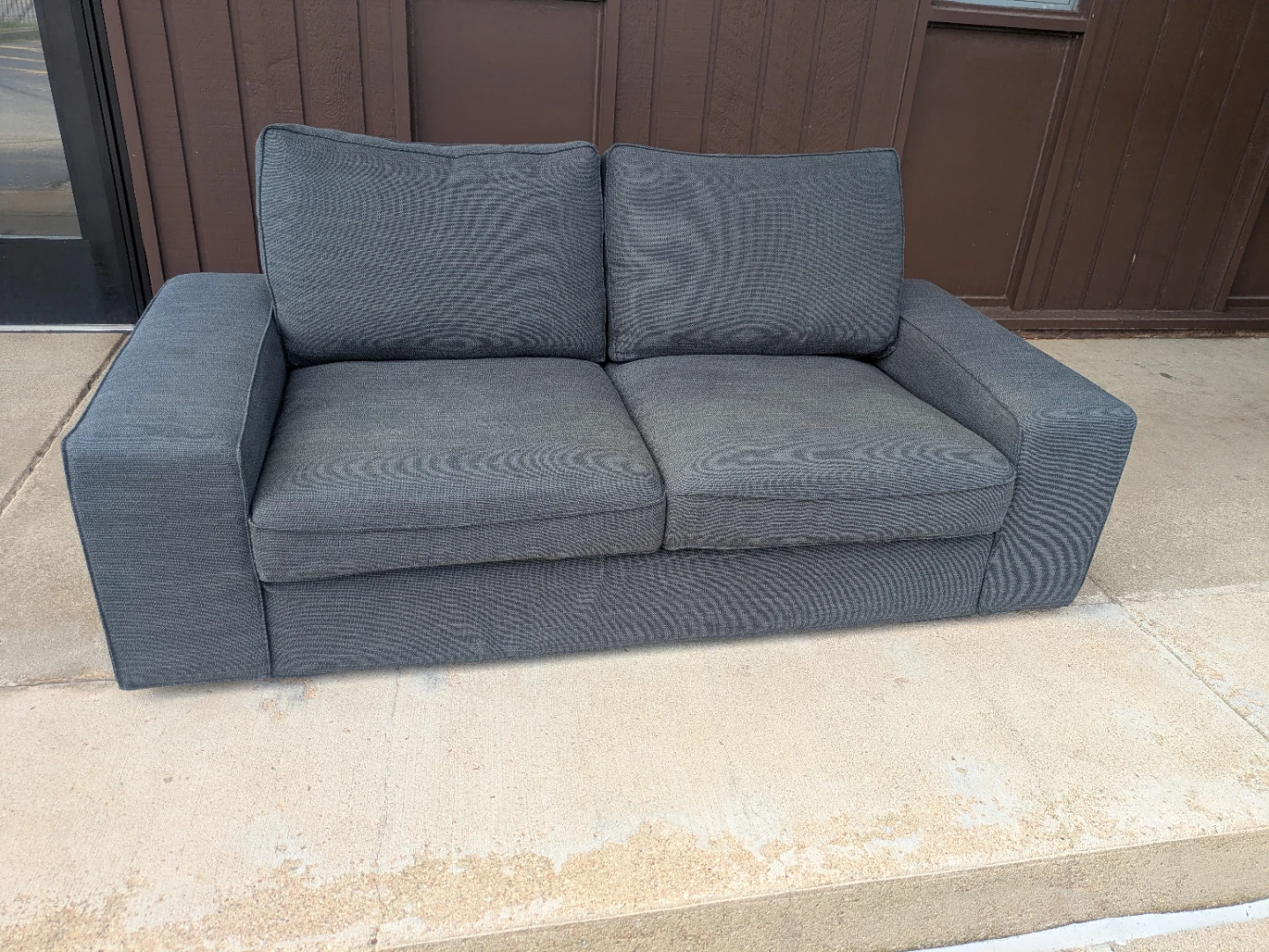 Loveseat - free delivery - photo 2