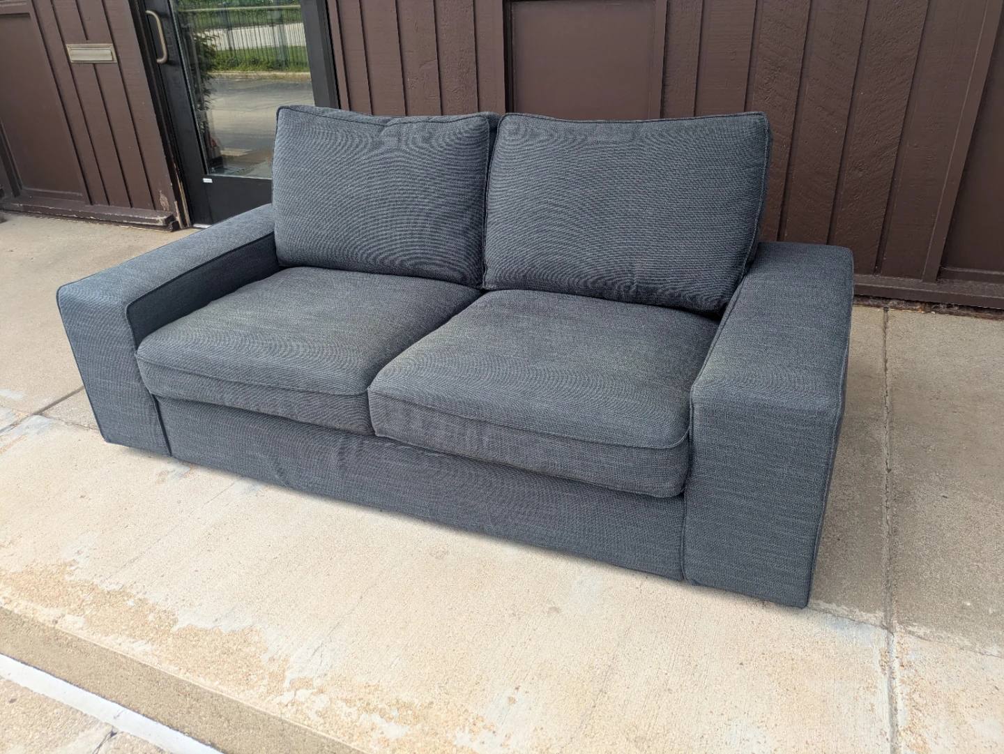 Loveseat - free delivery - photo 3
