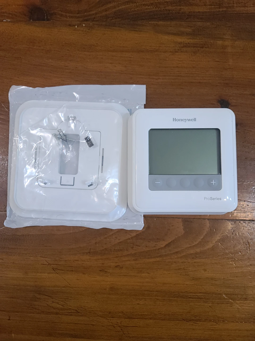 Honeywell T6 Pro Programmable Thermostat