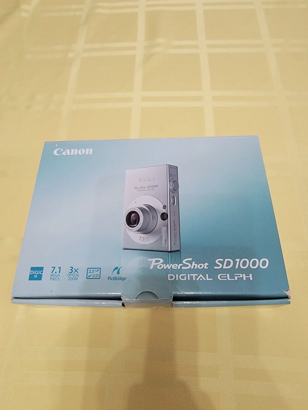 Canon PowerShot SD1000 Digital ELPH Camera Bundle