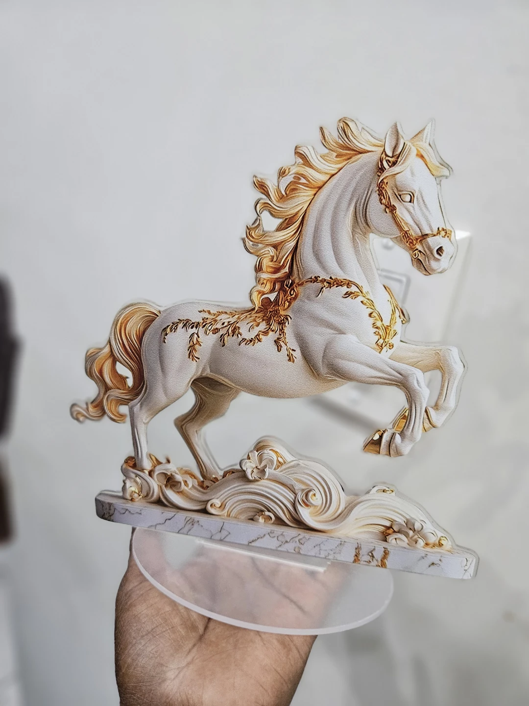 White and Gold Horse Figurine - photo 2
