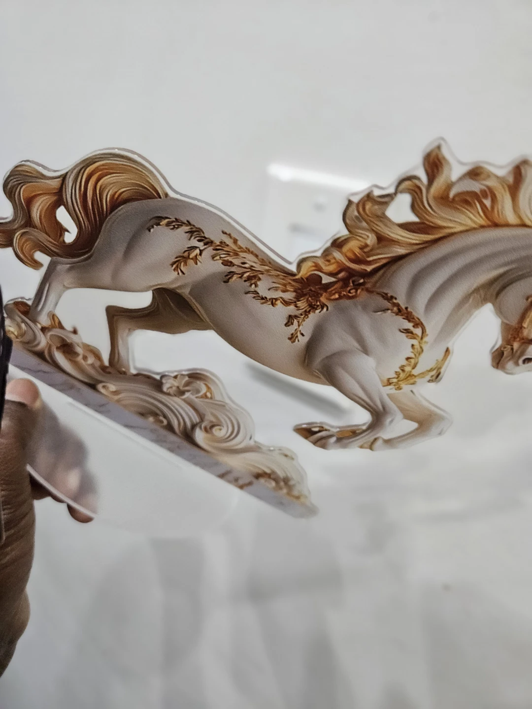 White and Gold Horse Figurine - photo 3