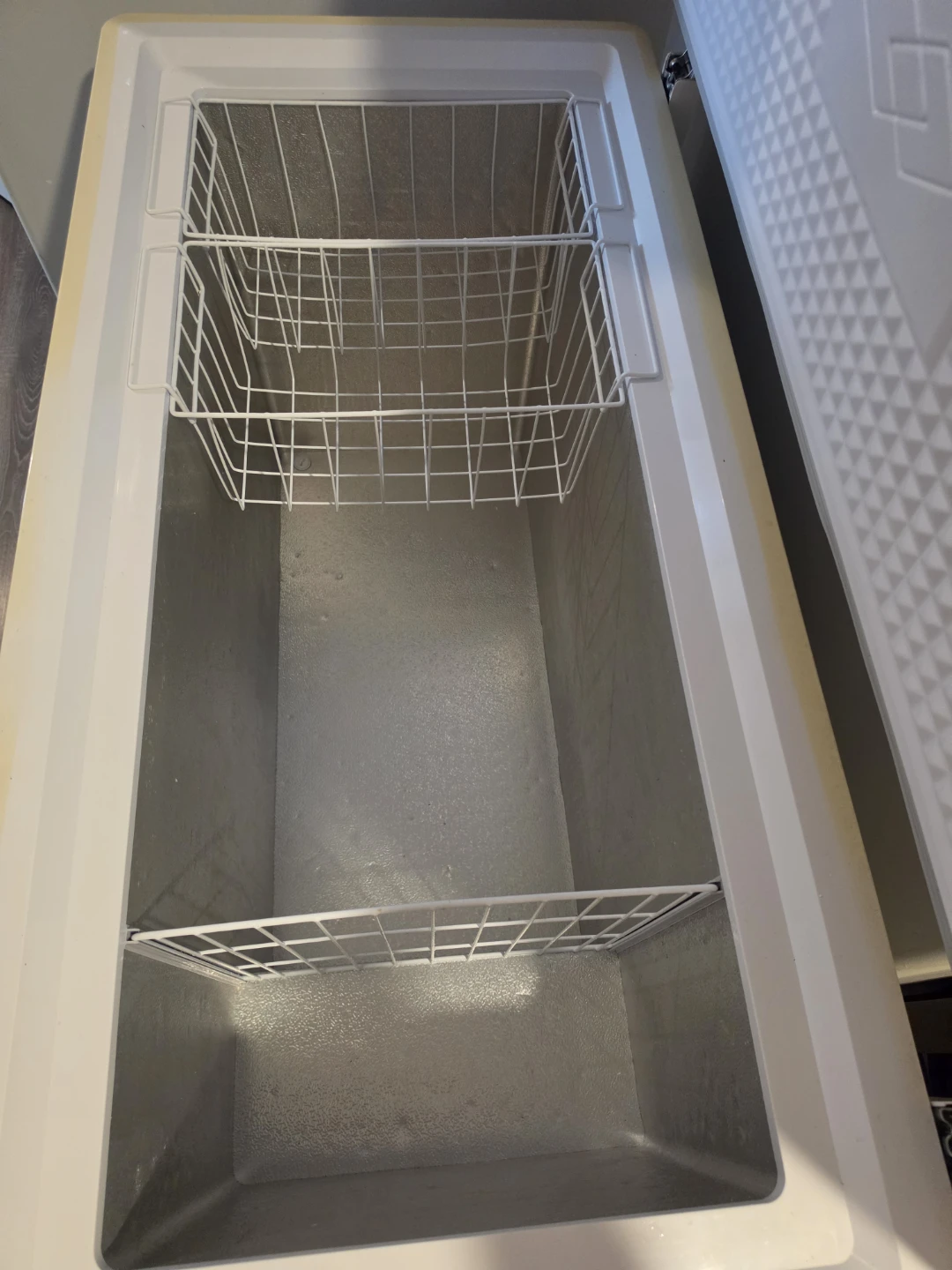 Danby White Chest Freezer - photo 2
