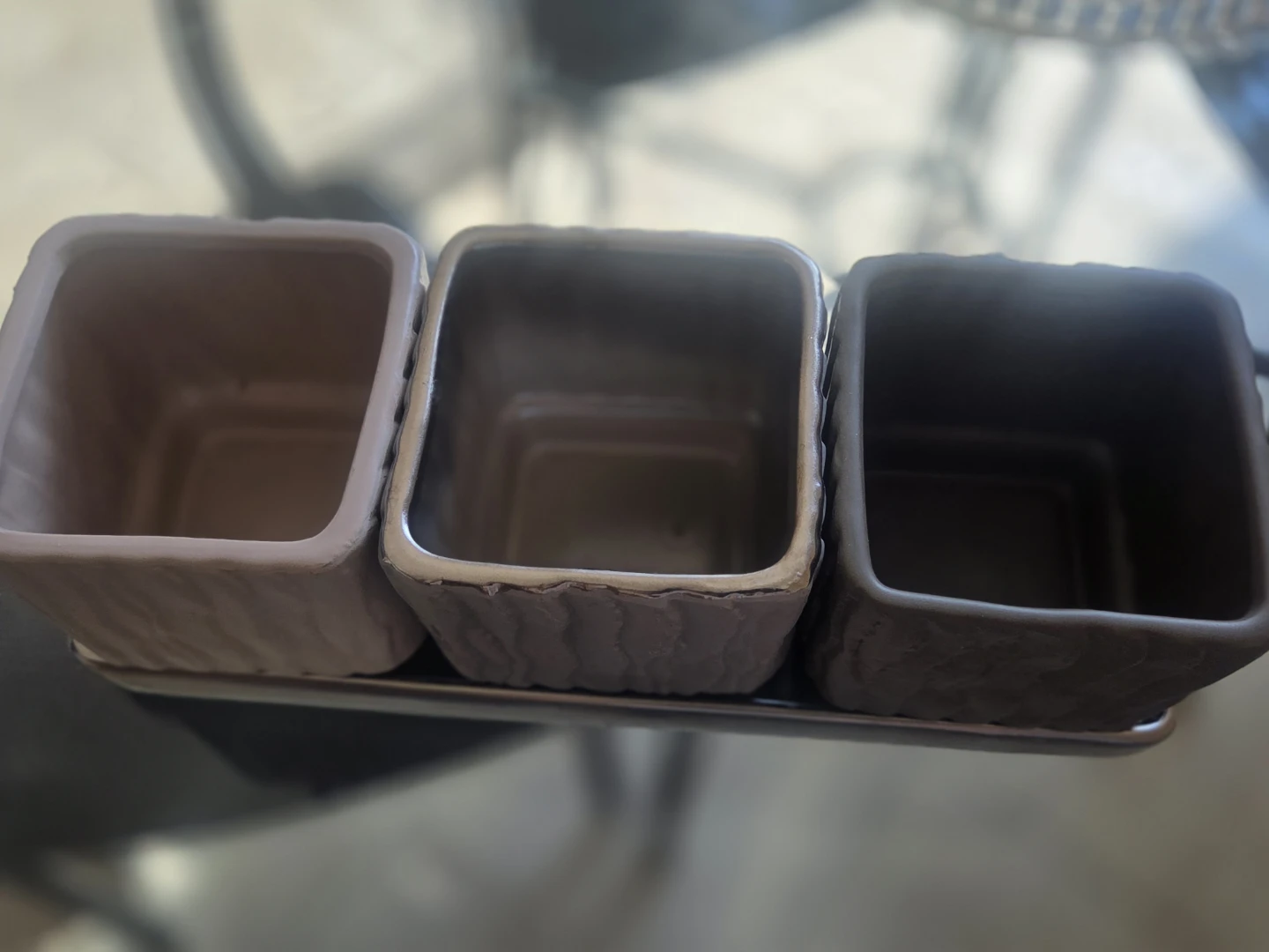 Set of 3 Ceramic Planters/Containers with Tray - photo 2