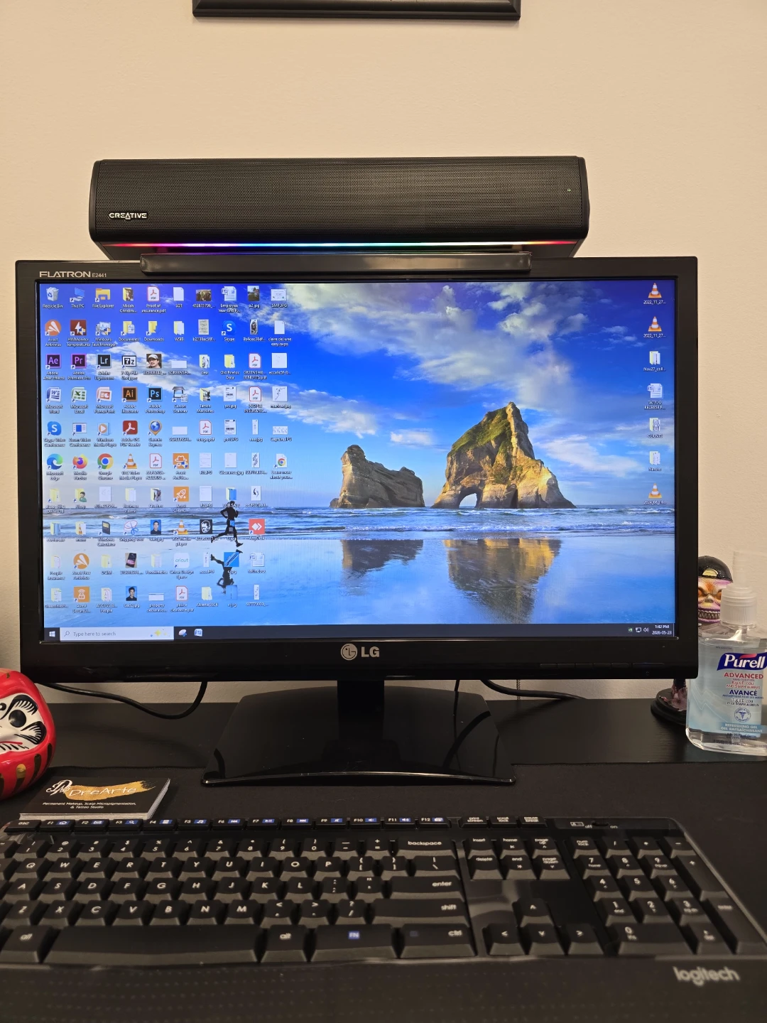 LG flat monitor - photo 2