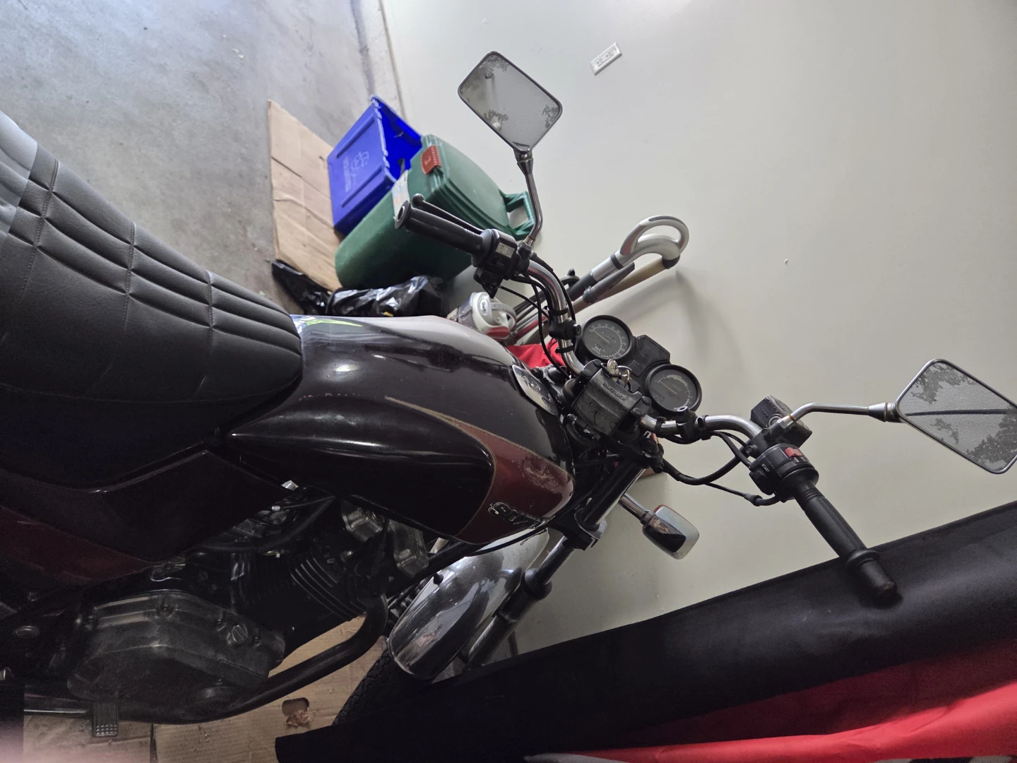 Vintage Motorcycle - photo 3