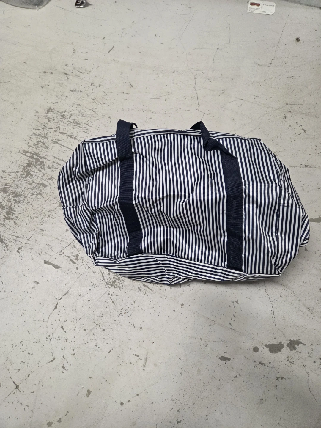 KEB Hana Bank Canada Duffle Bag - photo 2