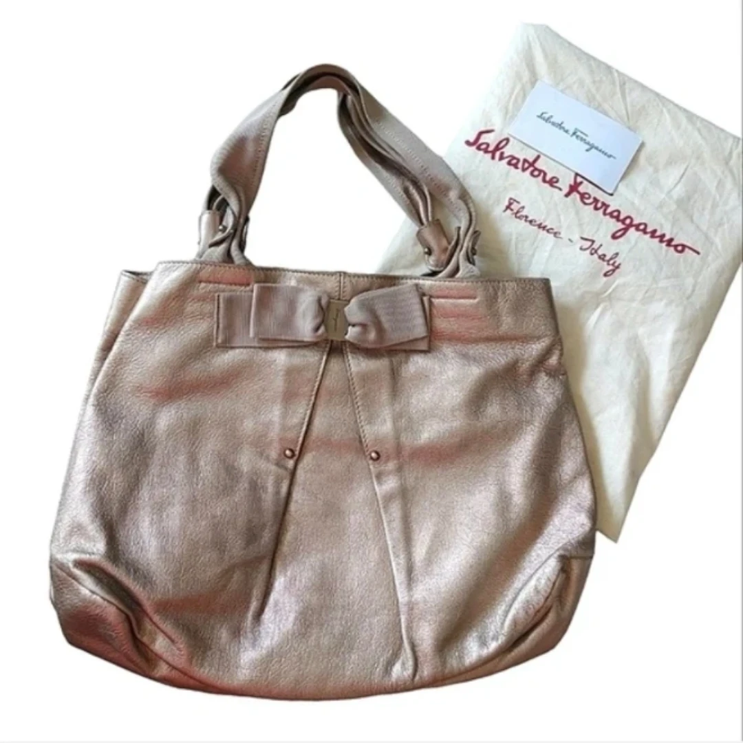 Salvatore Ferragamo Gold Leather Shoulder Bag