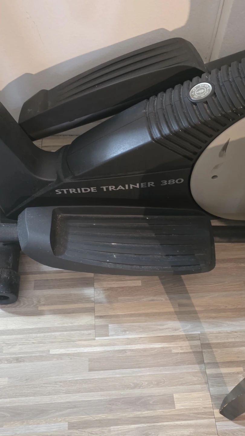 Gold's Gym Stride Trainer 380 Elliptical - photo 3