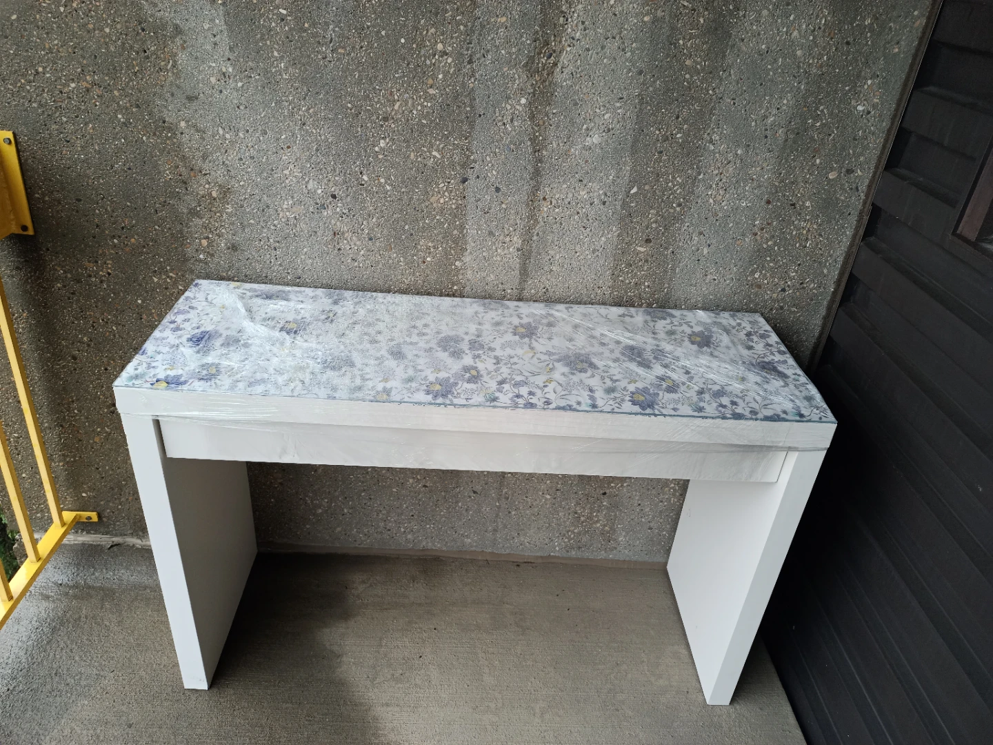 White Console Table with Floral Glass Top - photo 2