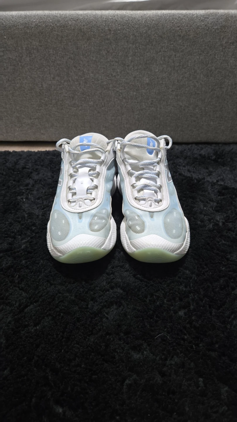 New Balance basketball Shoes - photo 2