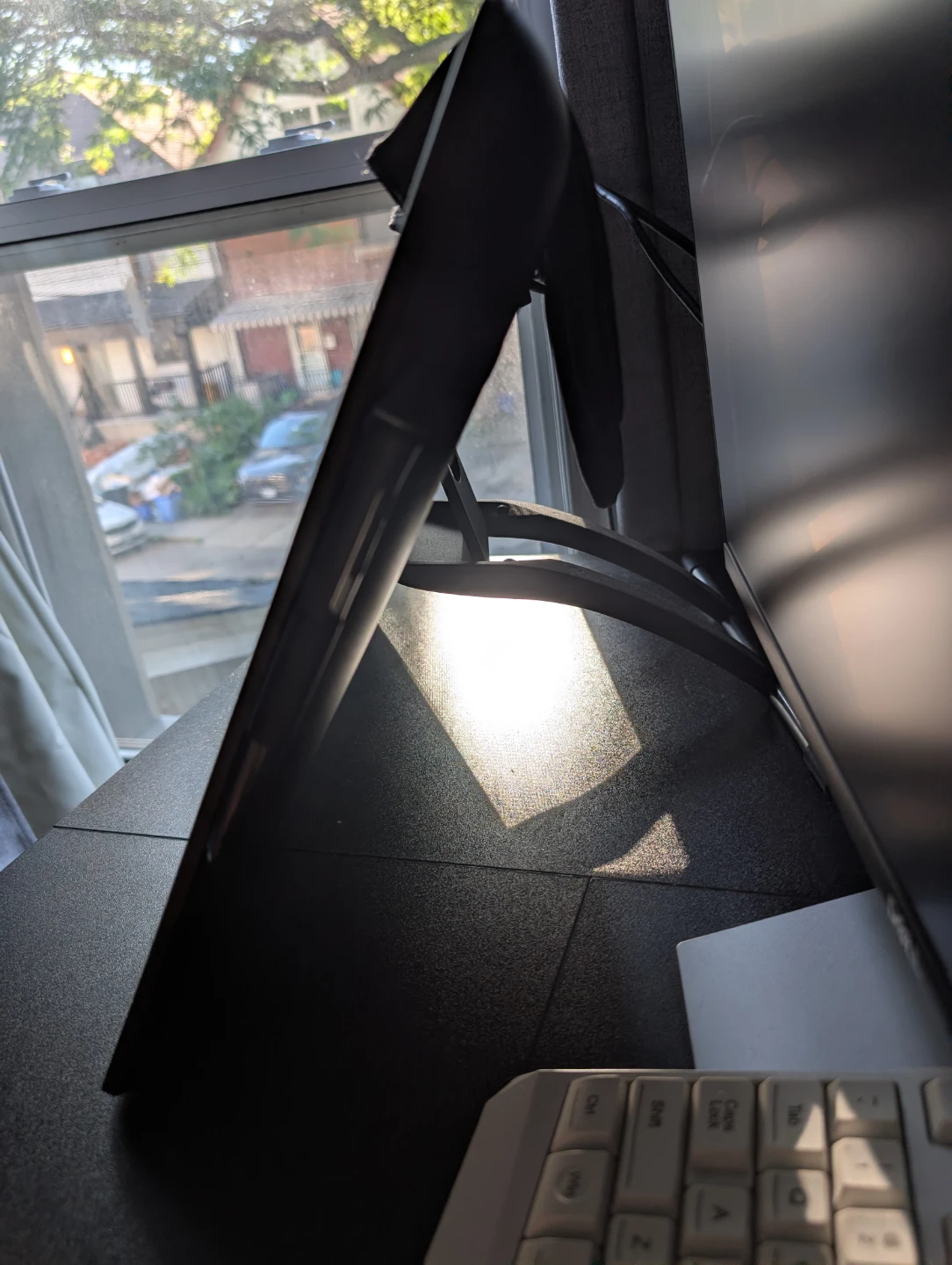 Wacom  Cinthia 22 Drawing Tablet - photo 2