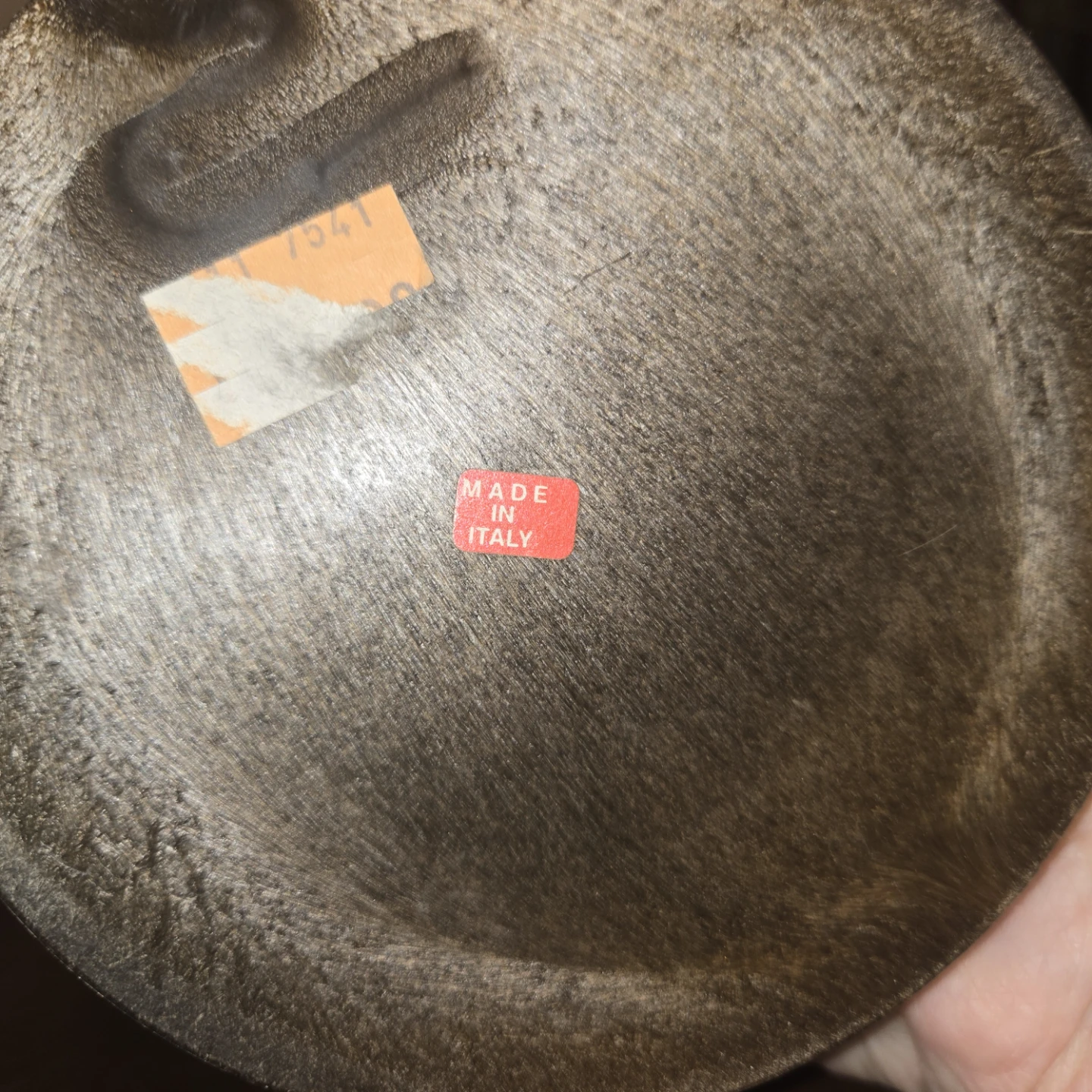 Olde World globe from Italy features a rotating map - photo 3