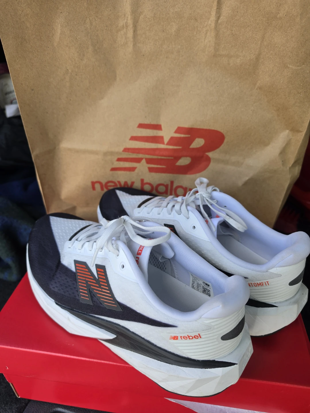 New Balance Rebel V5 MENS(8.5) 2E