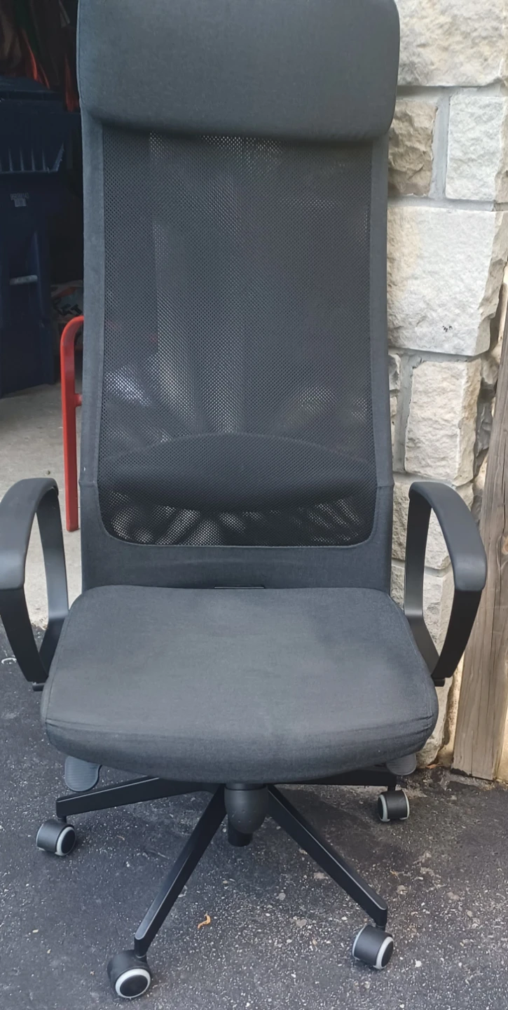 Black Mesh Office Chair