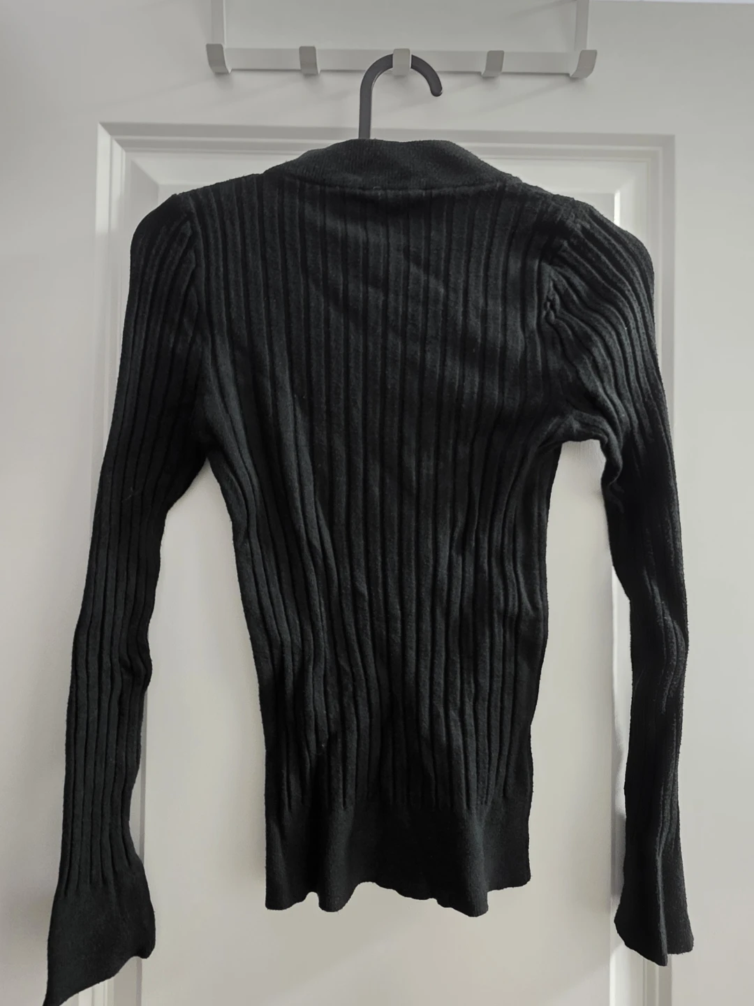 Black Long-Sleeved Turtle Neck - photo 3