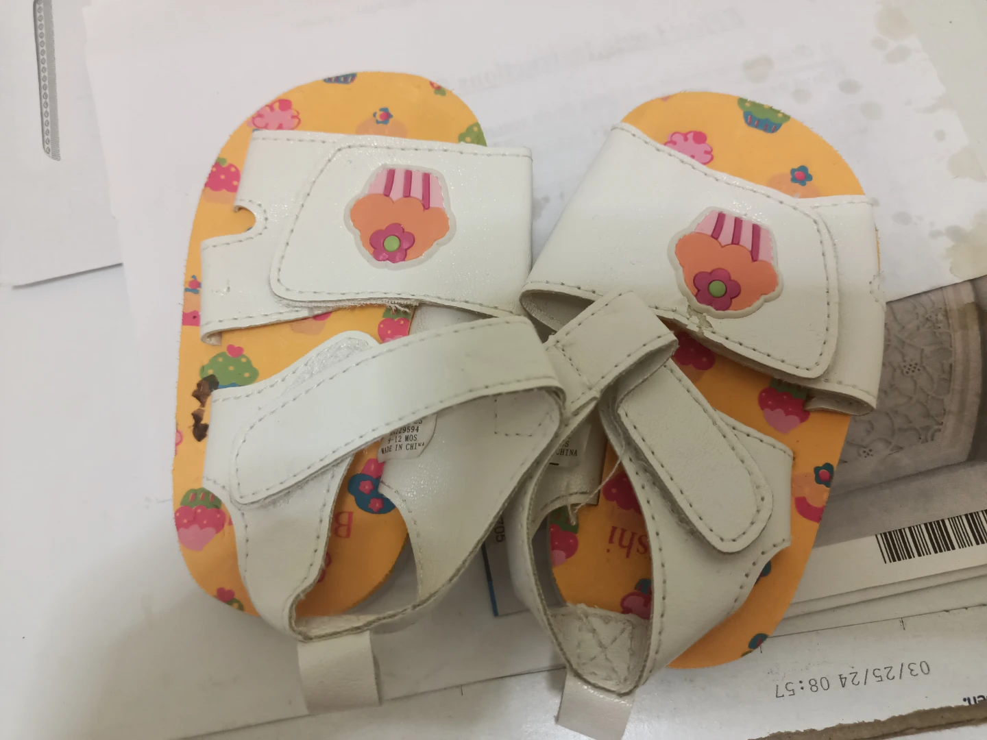 Kids Cupcake Sandals⚽