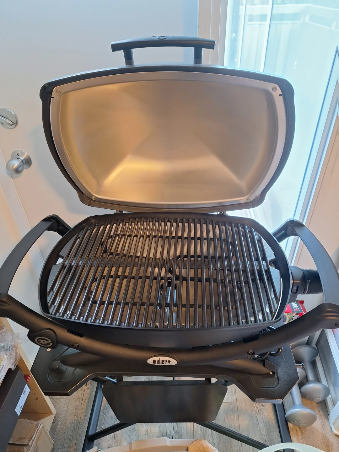 Weber electric grill $225 Q2400 - photo 2