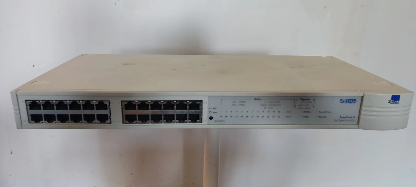 3Com SuperStack II Dual Speed Hub 24-Port Network Switch