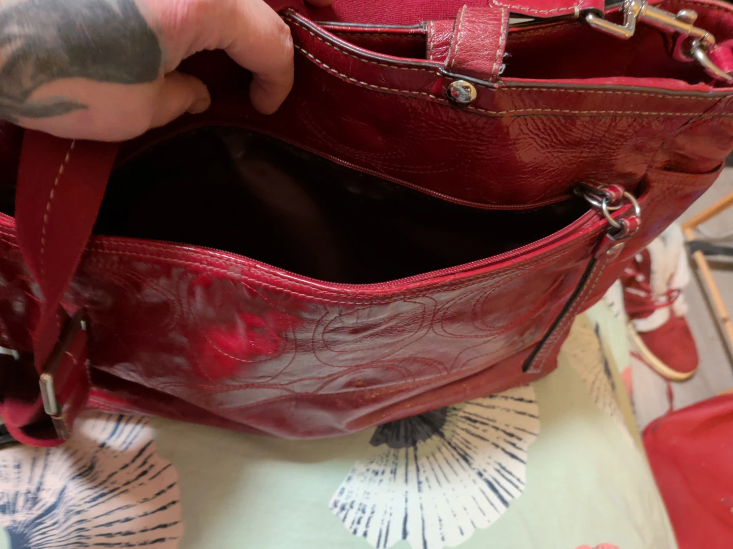 Red Coach Diaper bag - photo 5