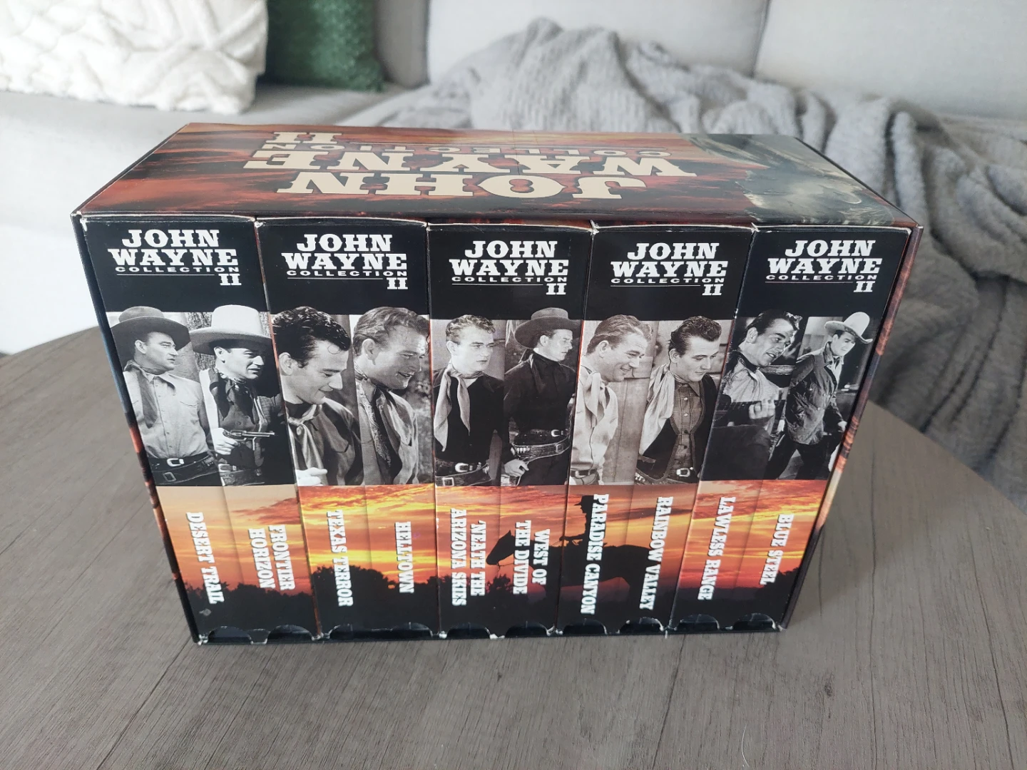 John Wayne Collection II 10 Video Pack Collector's Edition