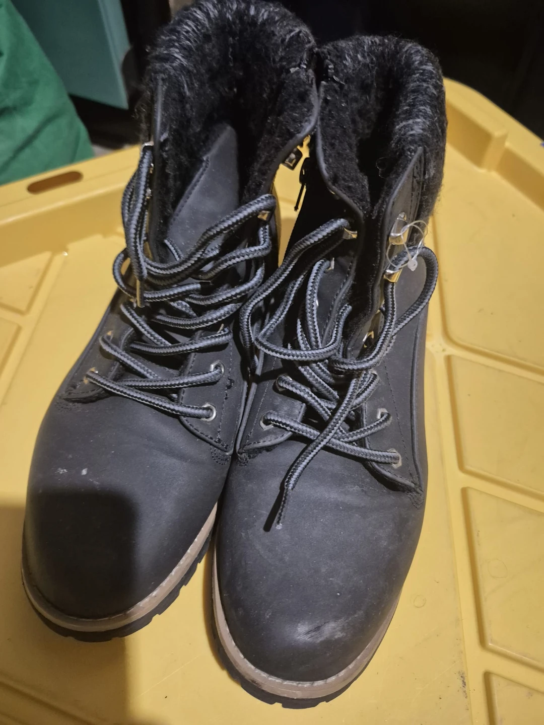Mixed shoes