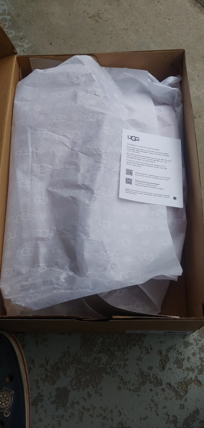 Uggs brand new women's 11, pink!!! - photo 4