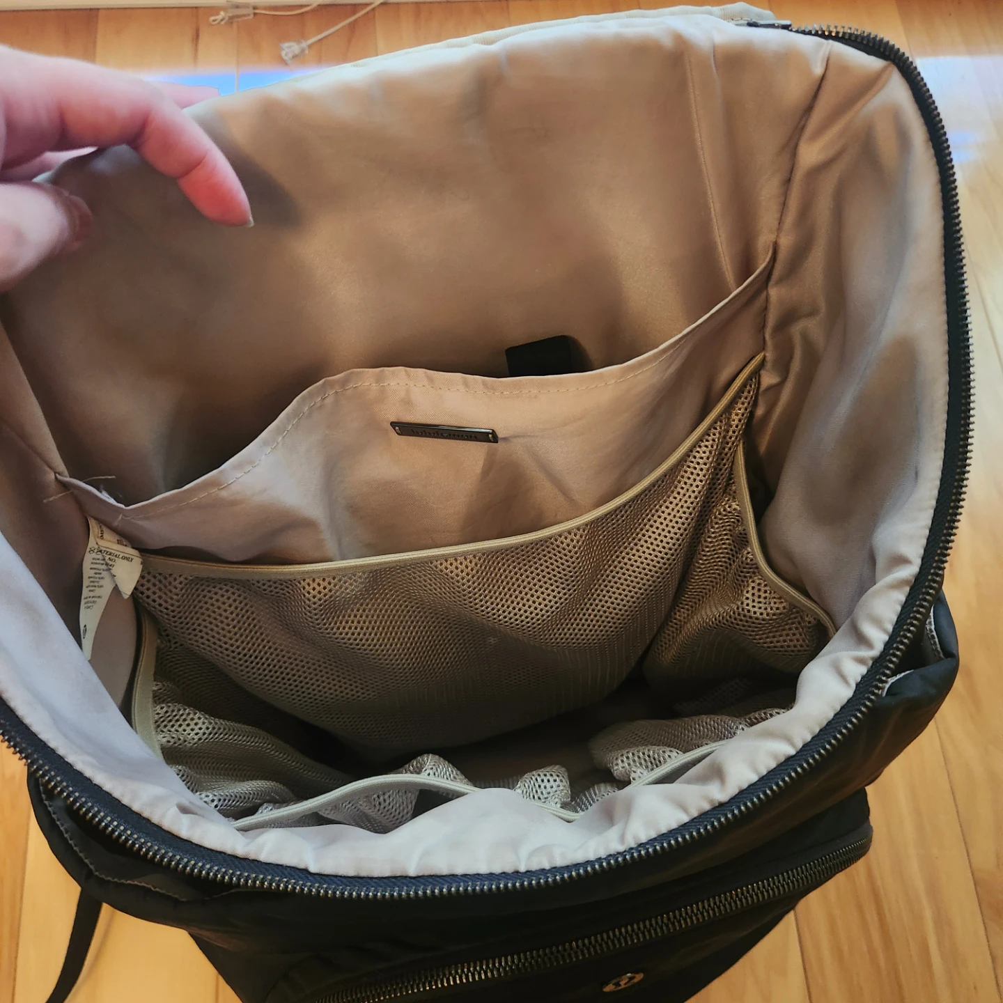 Lululemon Black Diaper Bag 17L ⚽ - photo 5