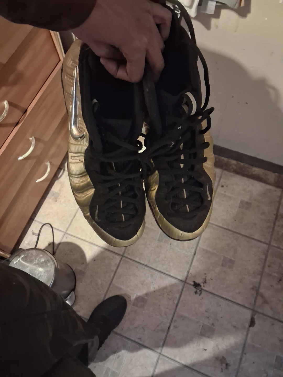 Nike Air Foamposite One "Metallic Gold" Men's Basketball Shoes - photo 2