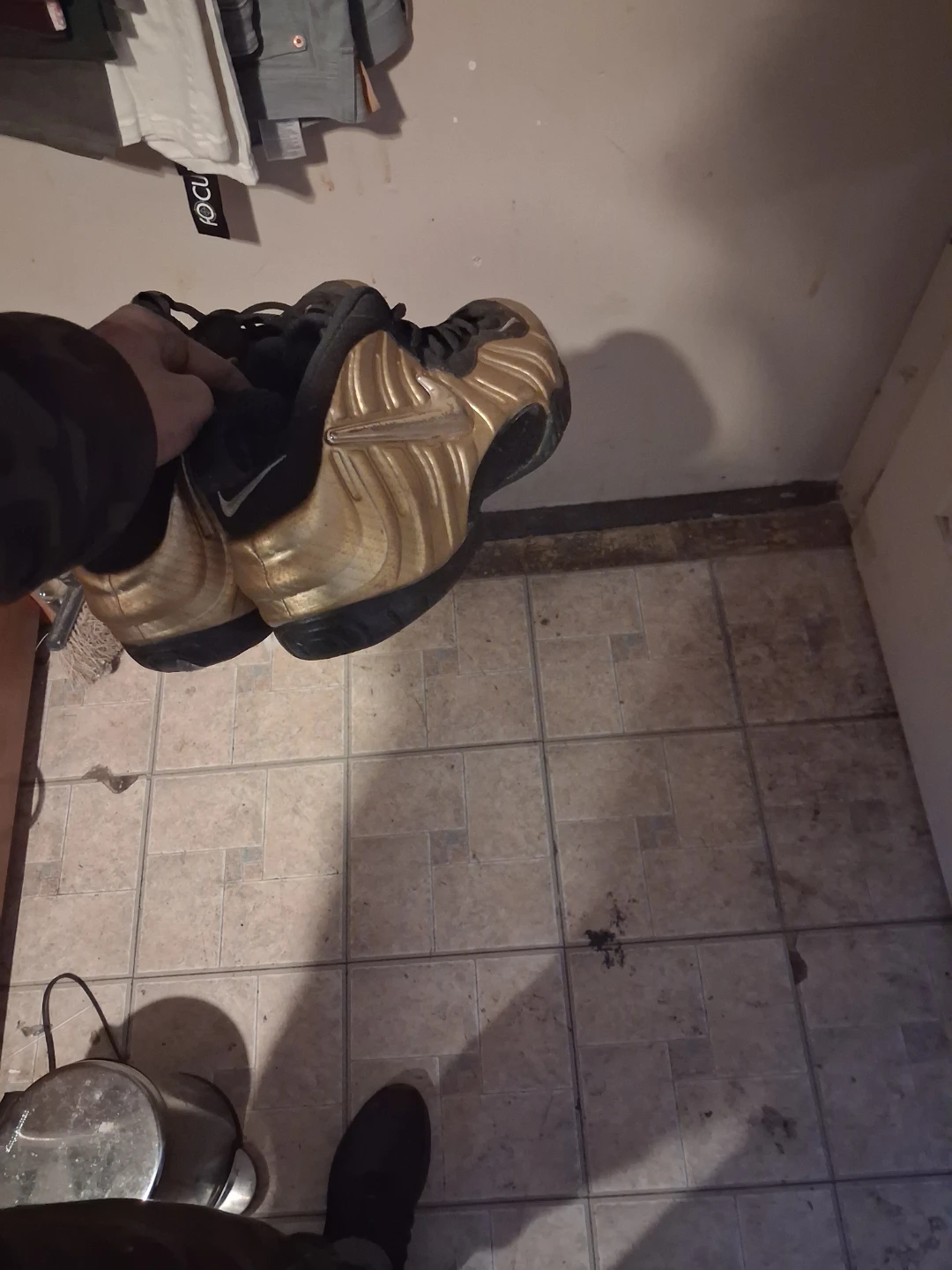 Nike Air Foamposite One "Metallic Gold" Men's Basketball Shoes - photo 3