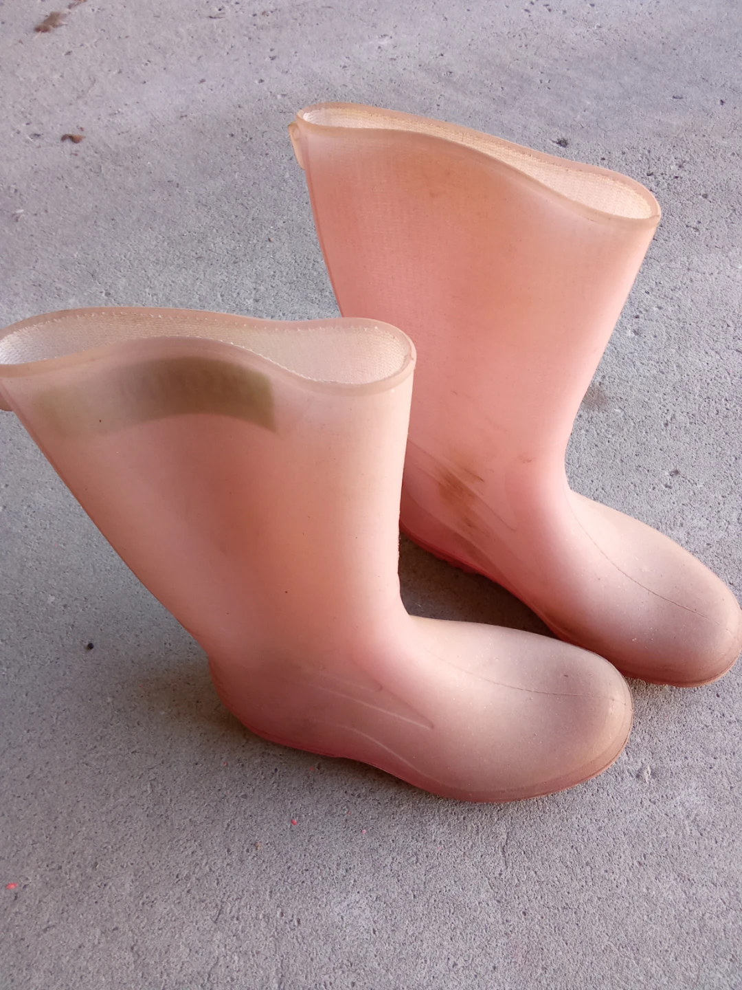 Pink Rubber Rain Boots Size 2