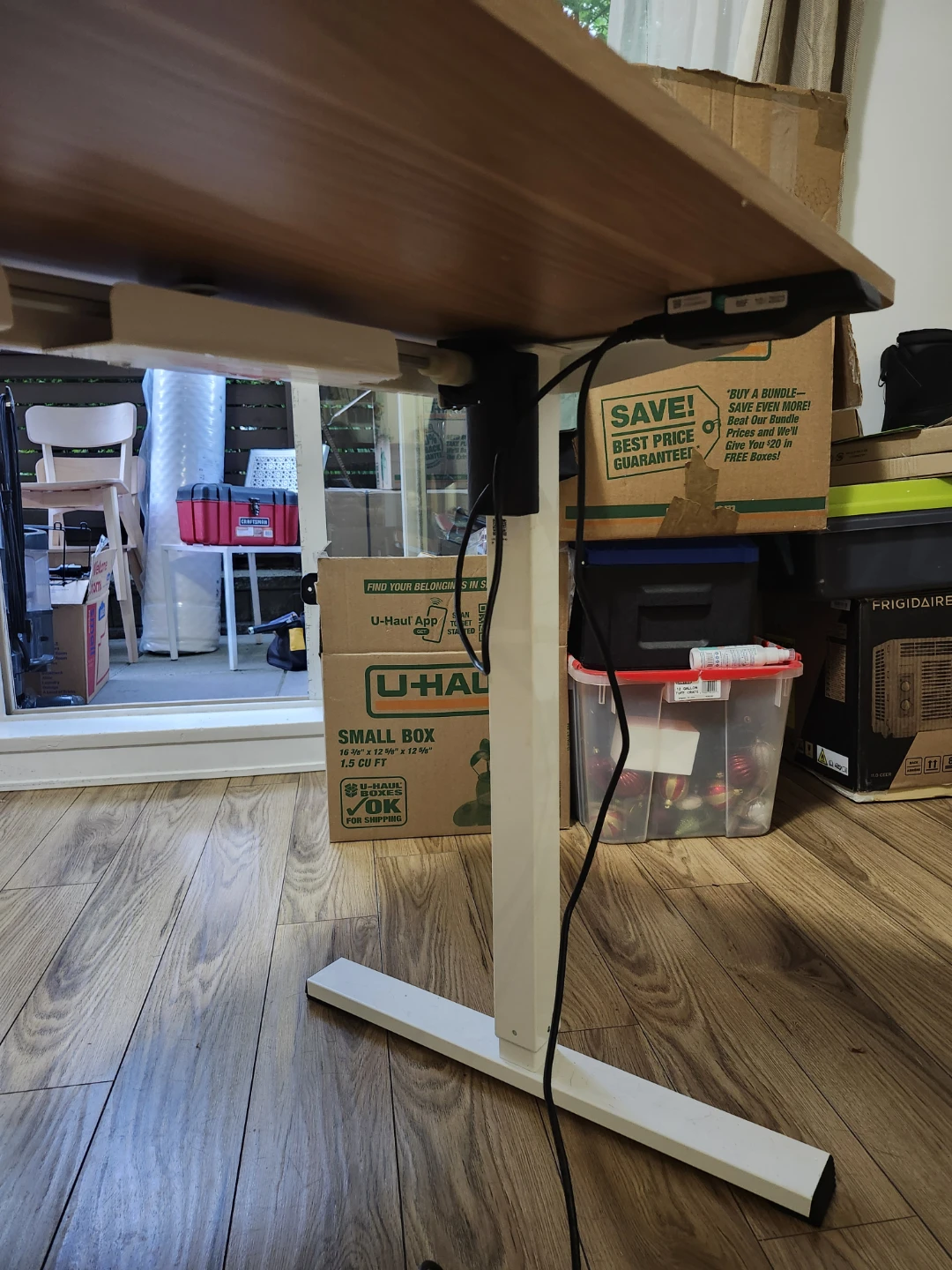Adjustable Standing Desk - Light Wood Top - photo 5