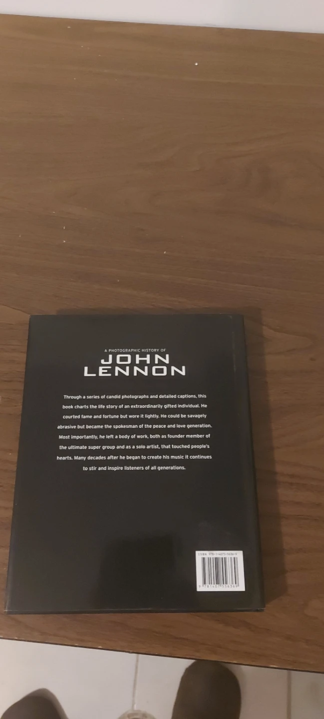 A Photographic History of John Lennon Book - photo 2